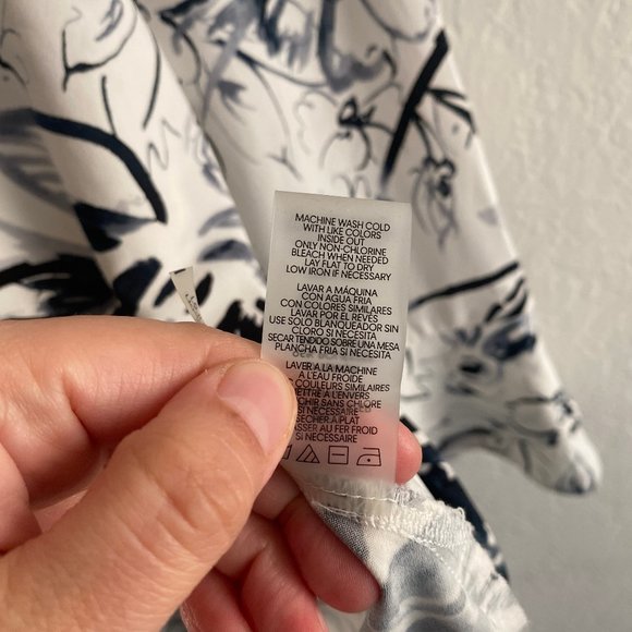 Karl Lagerfeld Womens Yessie Blouse Trumpet Sleeve Floral Size XL White Pearl - Picture 12 of 13